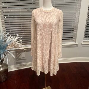BCBG Maxaria Elegant Lace Patterned Dress xs